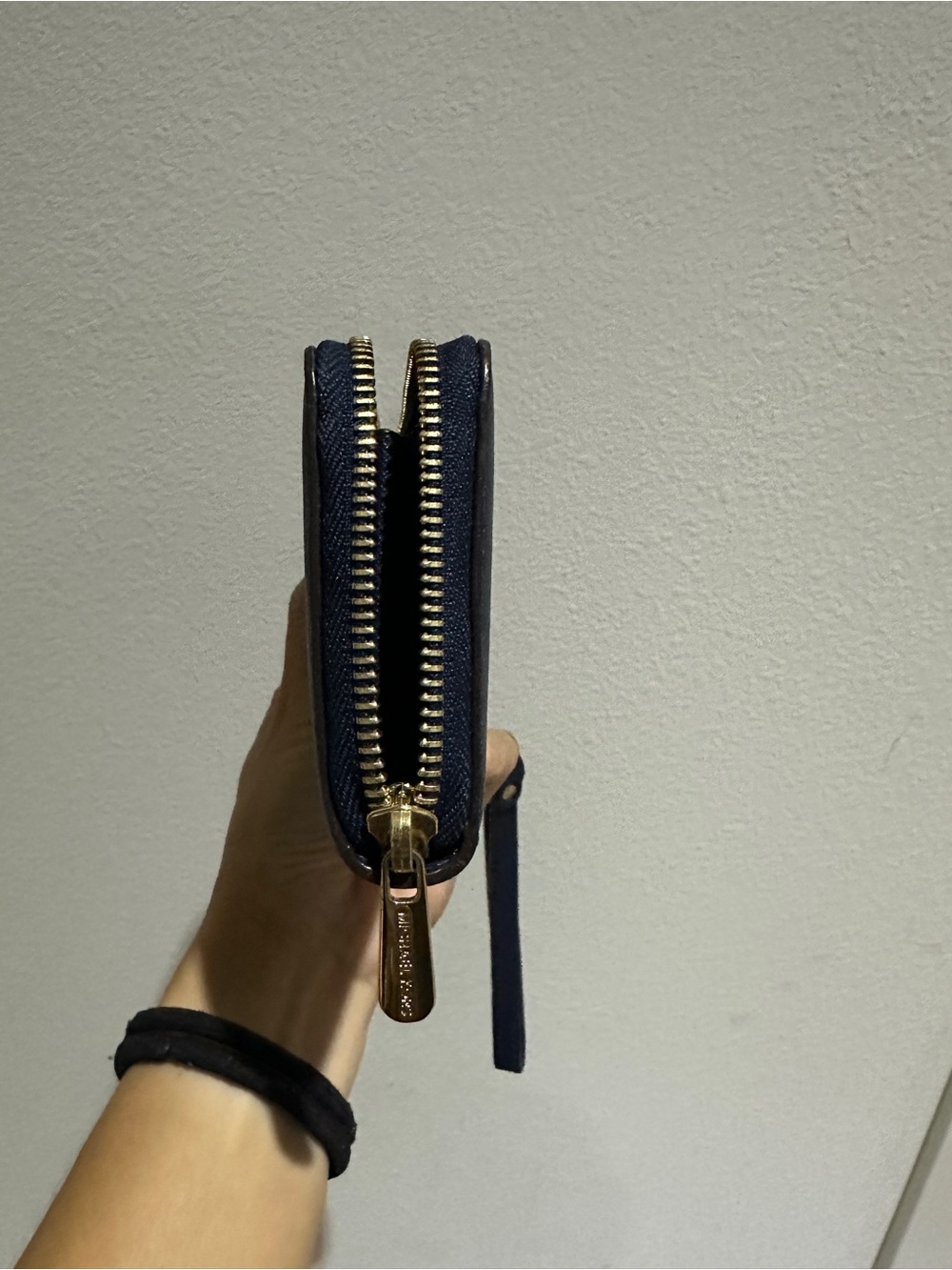 Michael Kors Navy Zip-Around Wallet mini clutch - Picture 3 of 3